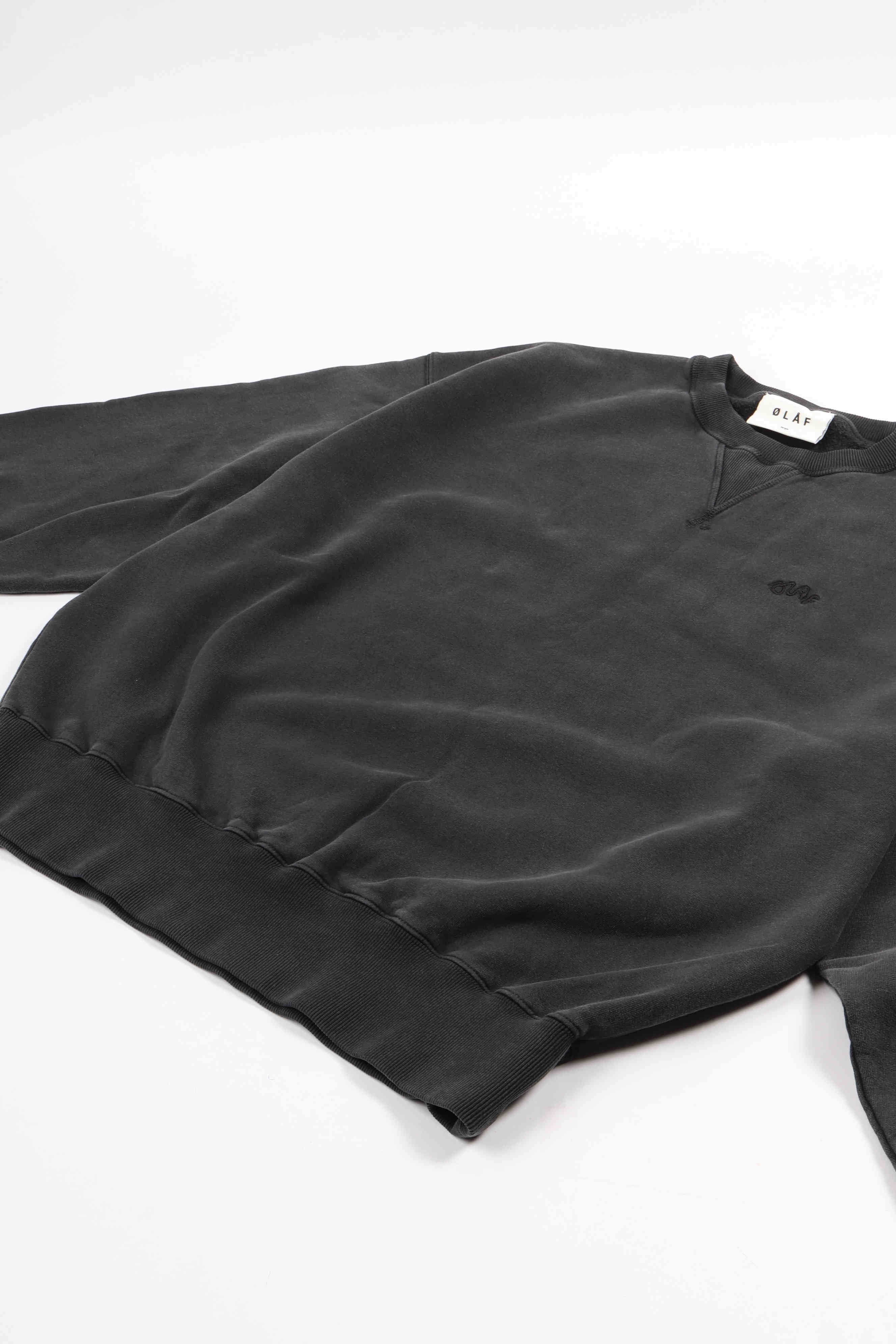 W. s. boxy crew. charcoal