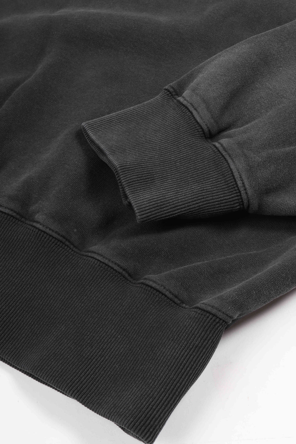 W. s. boxy crew. charcoal
