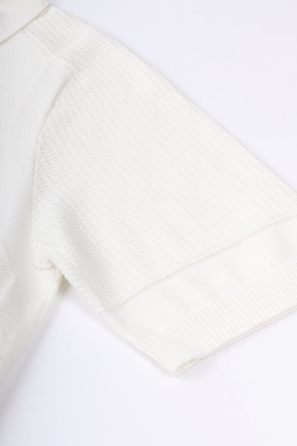 8015533b4 v0001 - white
