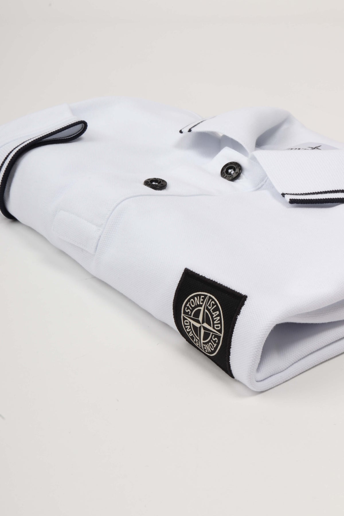 2sc18 a1001 - white