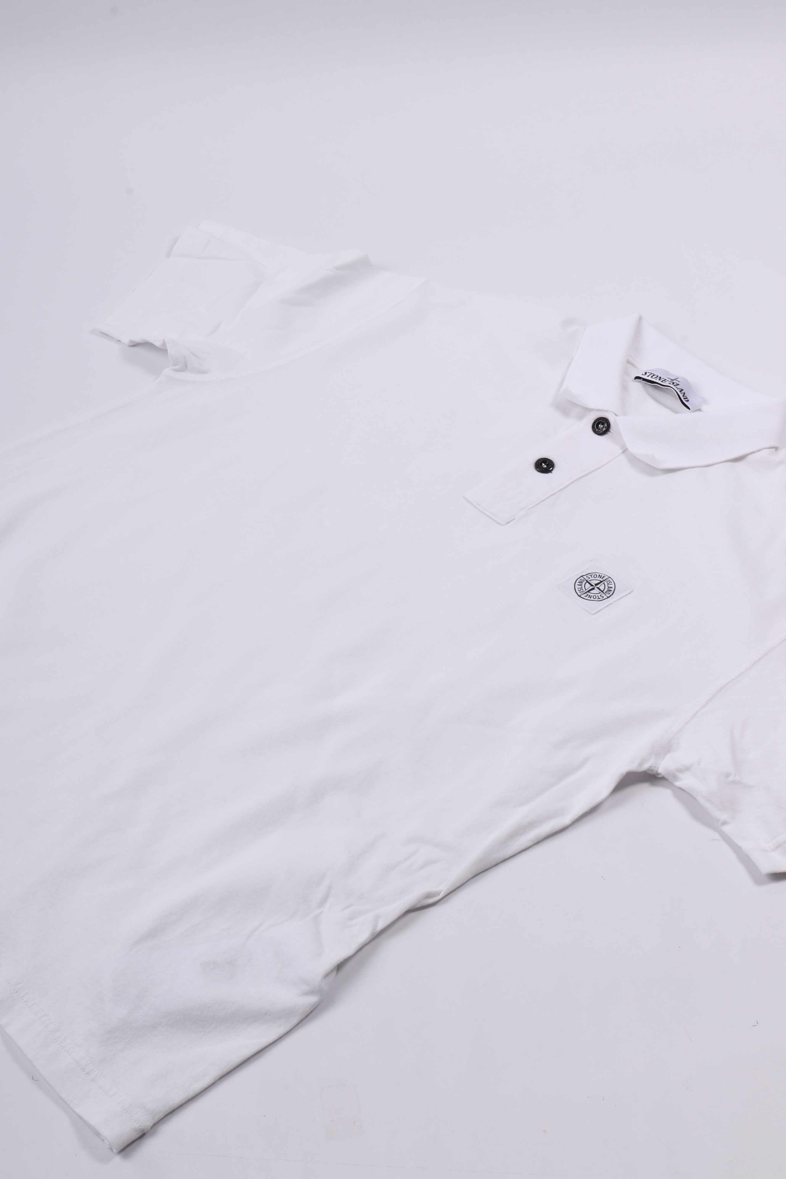 2200013 s0057 v0001 - white
