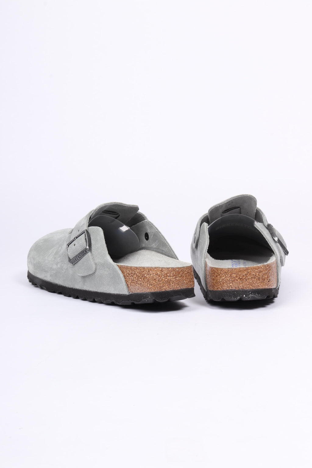 Boston suede pure sage tonal