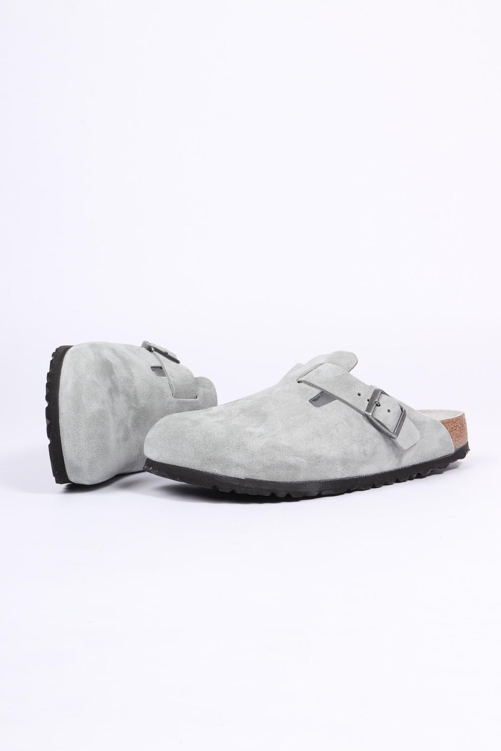 Boston suede pure sage tonal