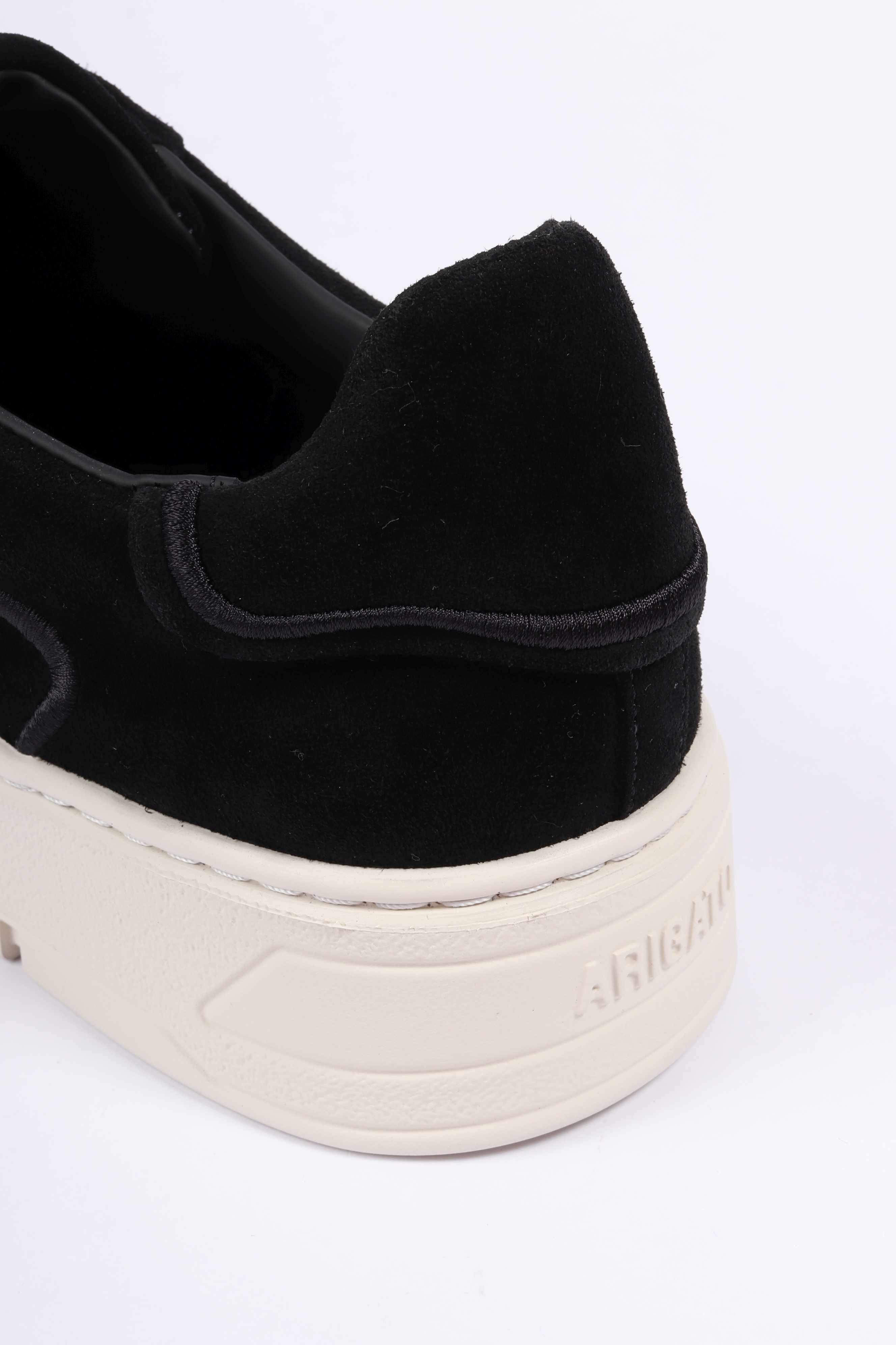 Orbit embroidery sneaker black / off whi