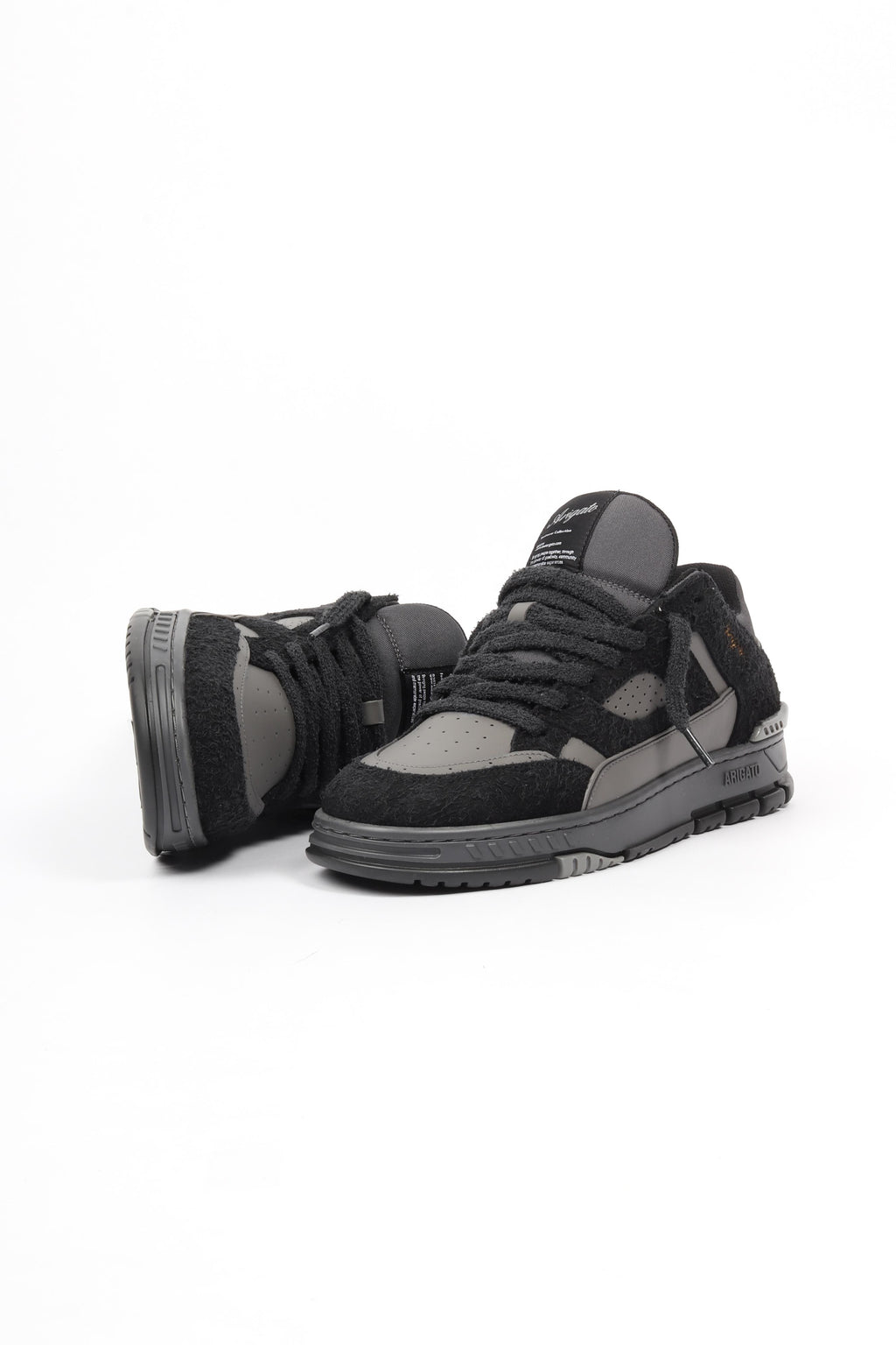 Area lo fluffy black / off blac