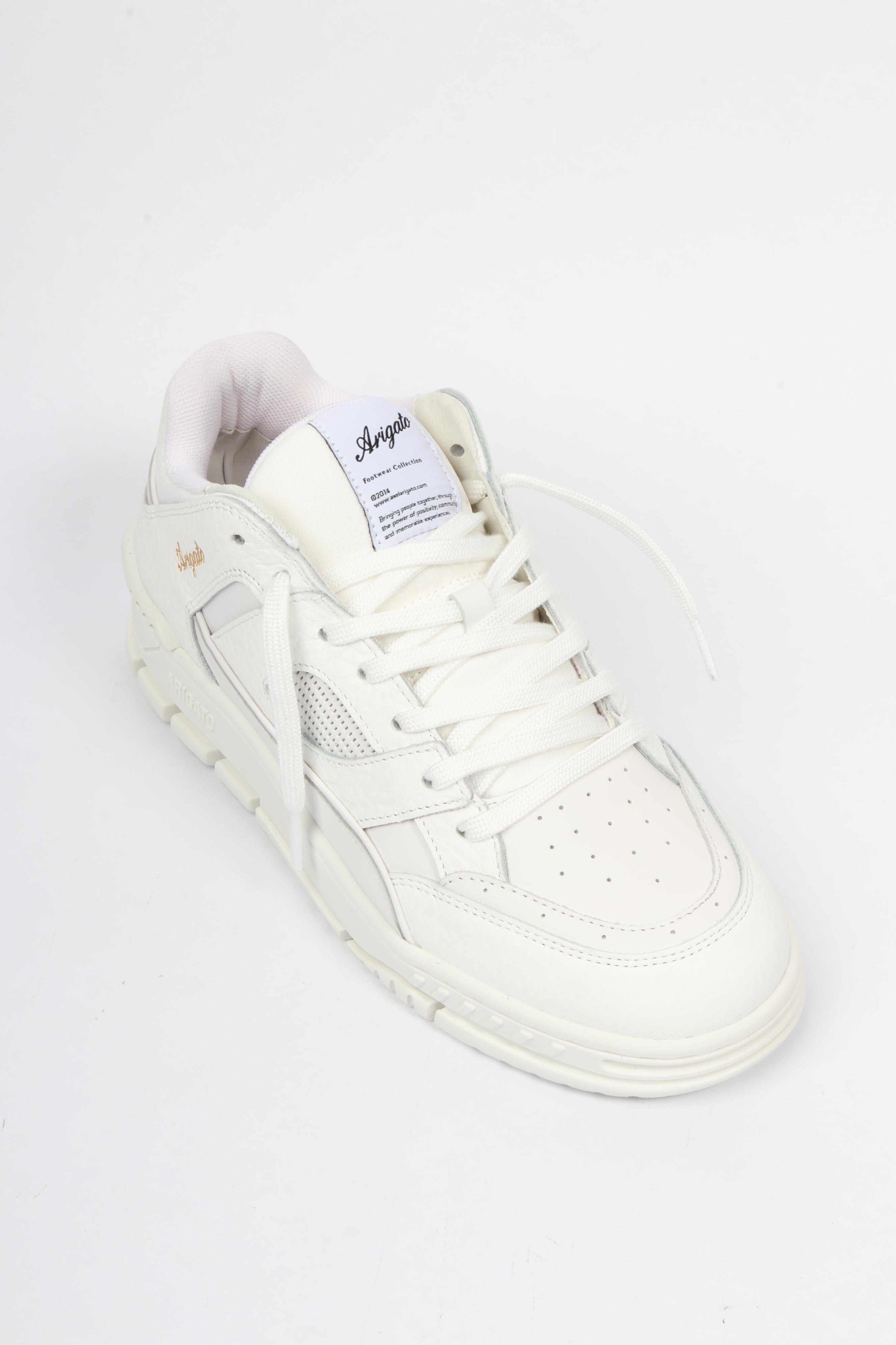 Area lo white/white