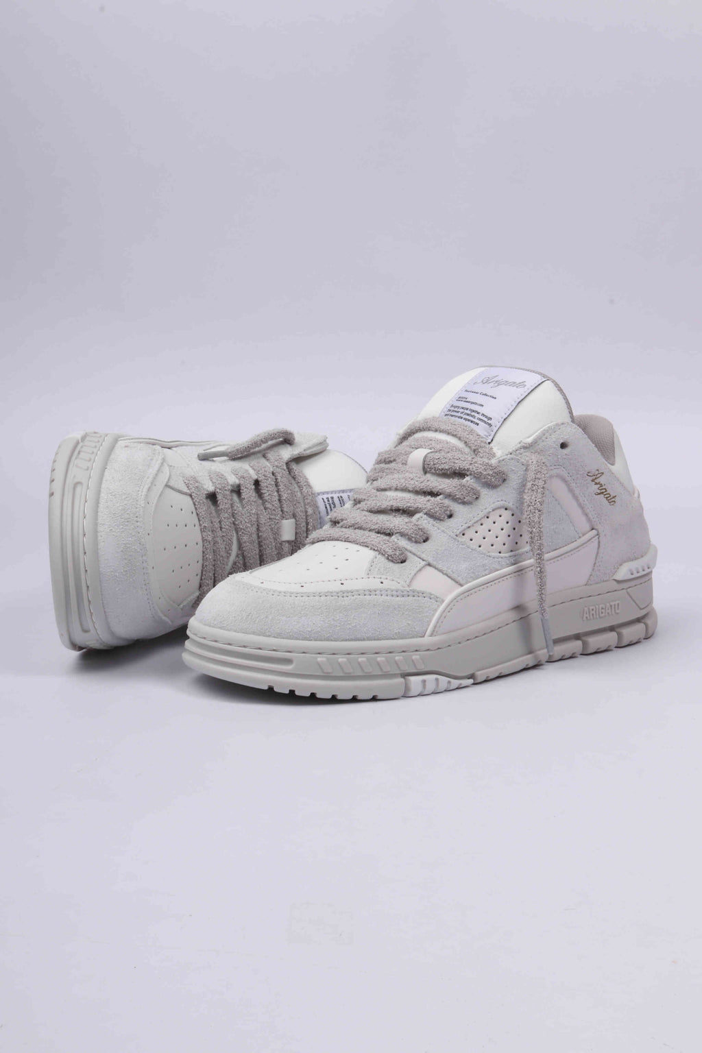 Area lo fluffy white / off whit