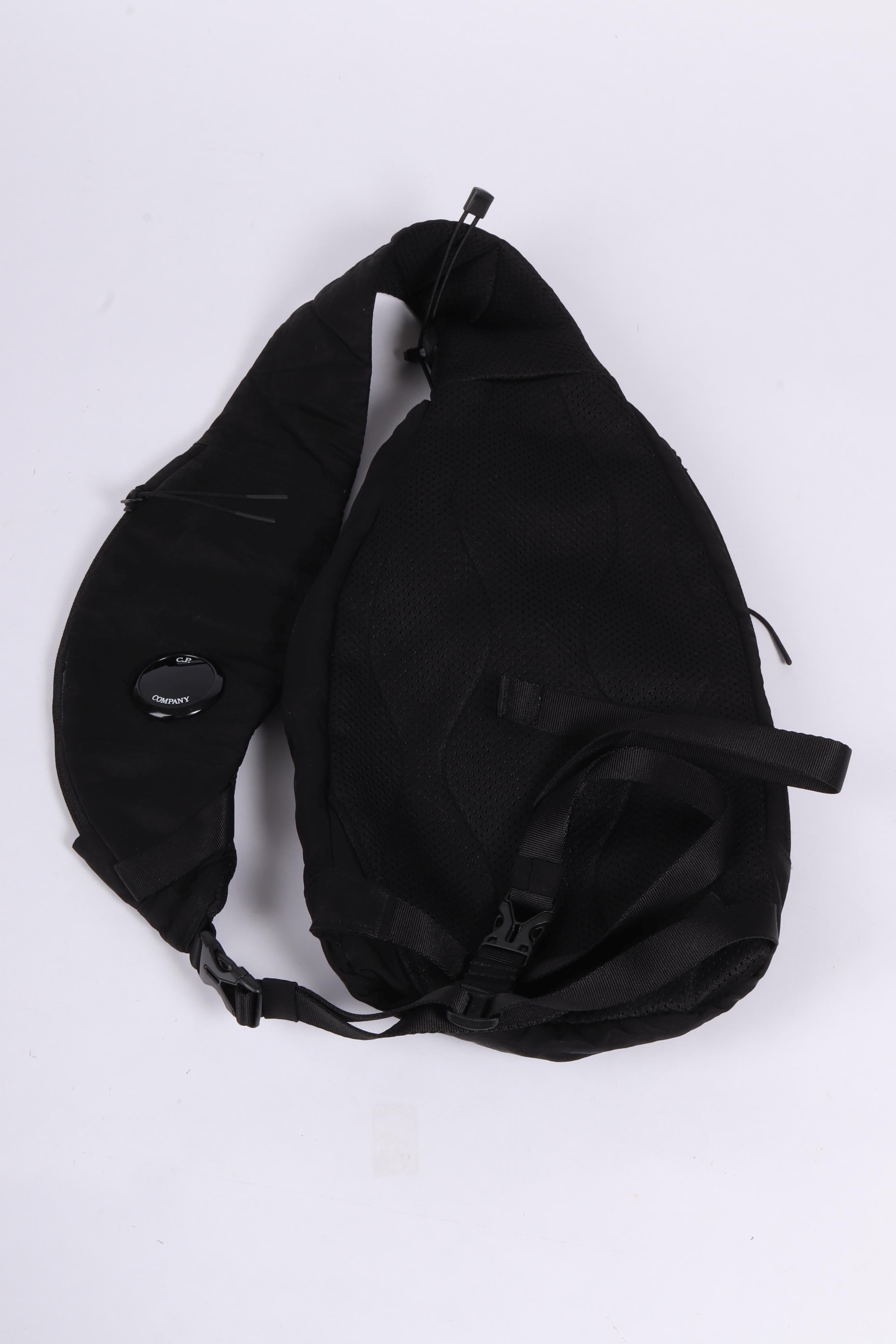 Crossbody backpac black 999