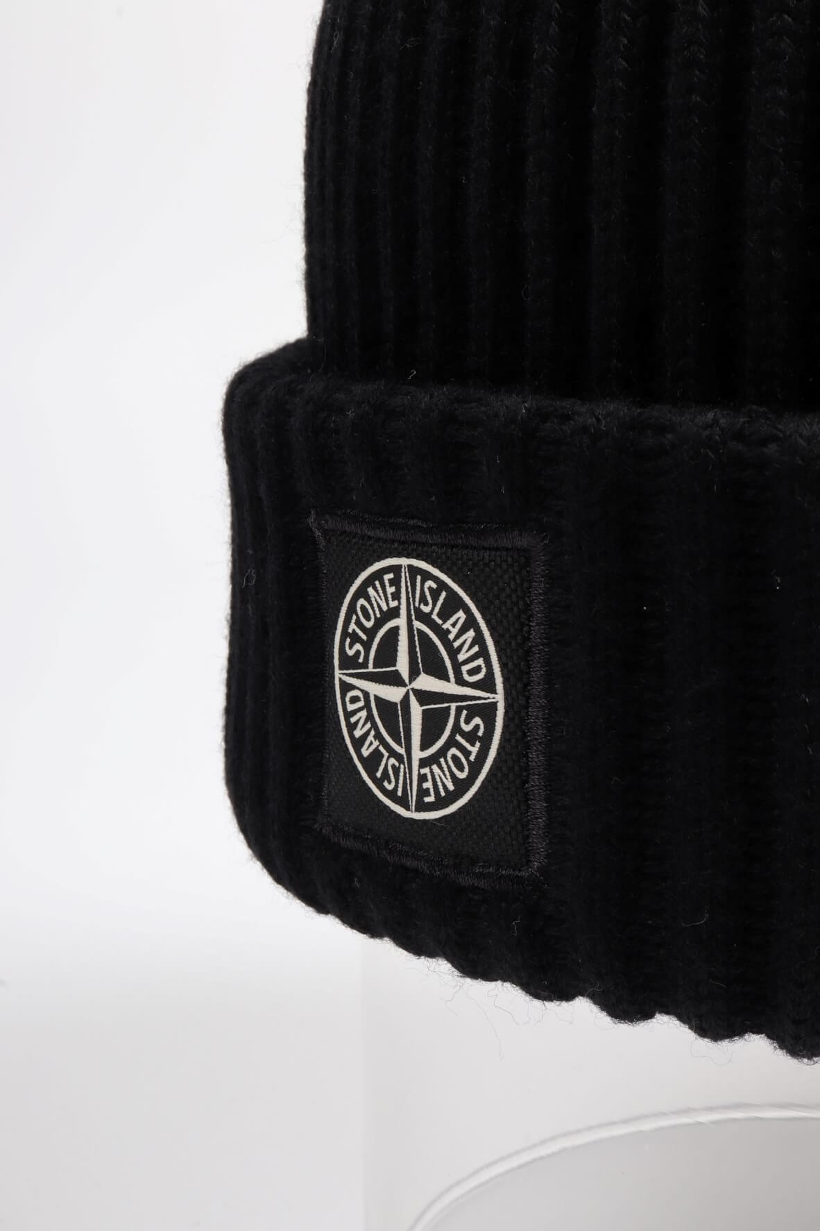 8115n22c3 v0029 - black