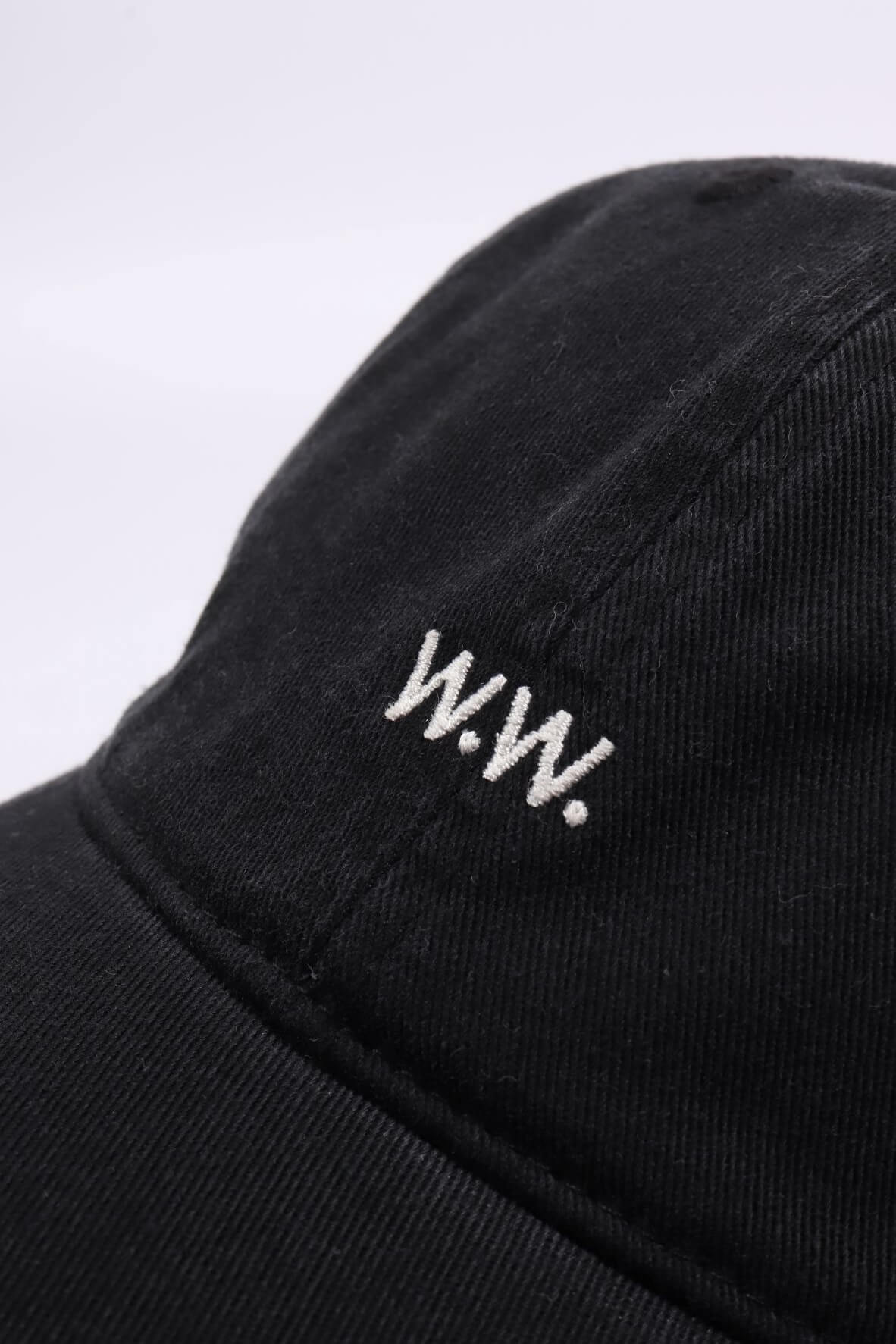 W.cap black