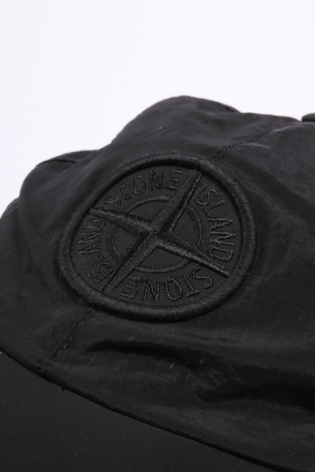 9100011 s0076 v0029 black