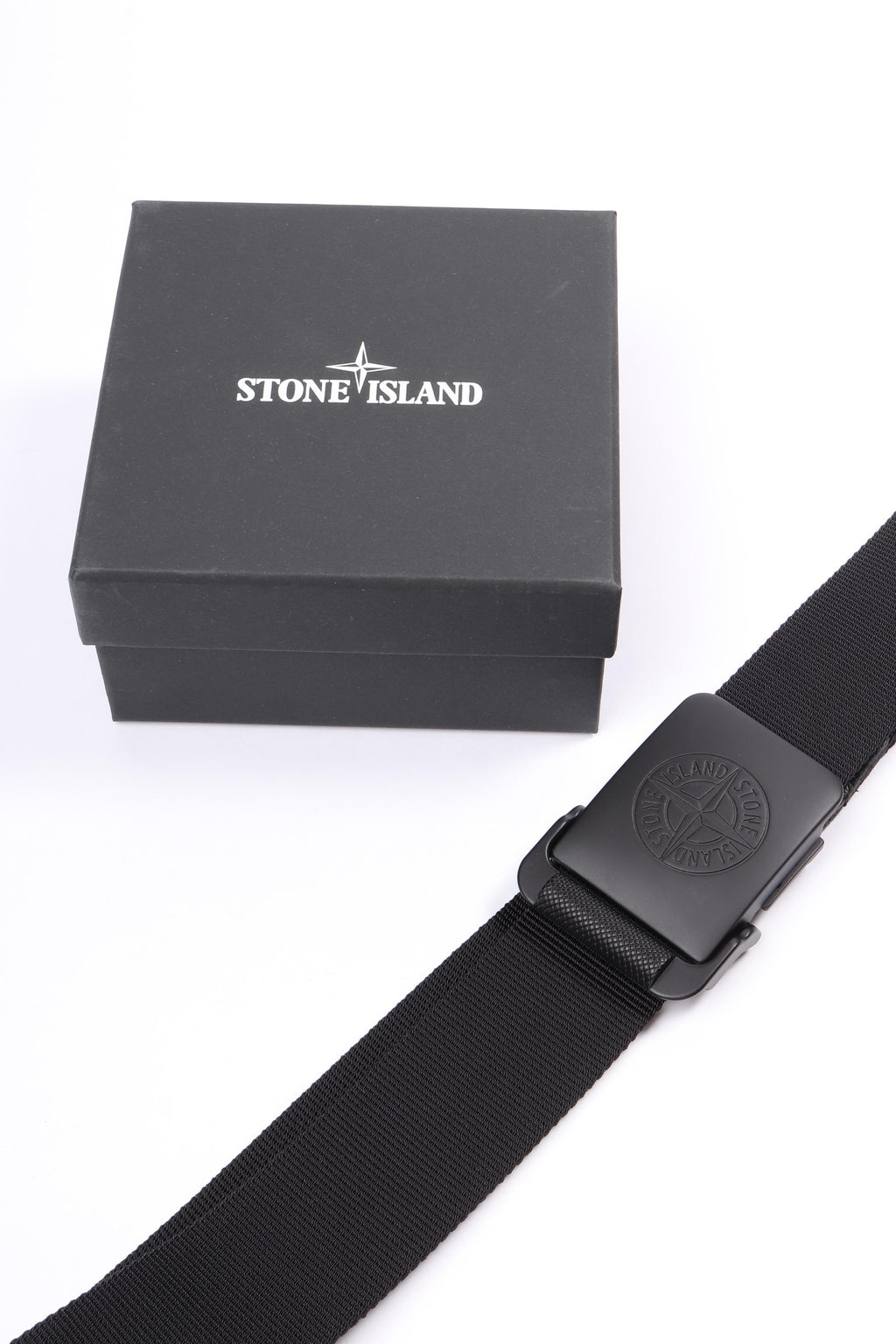 9300001 s0073 v0029 black